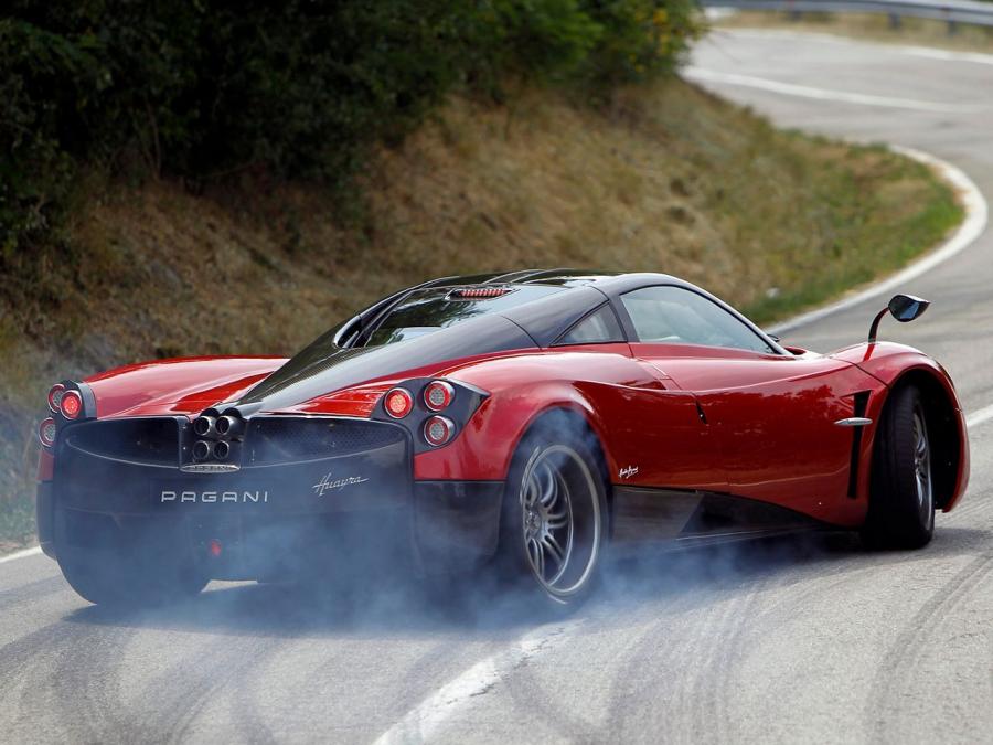  Pagani Huayra 2012 года  (WW) (фото 3 из 82)